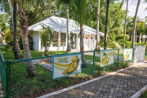 Zahrada ubytování Riu Lupita - All Inclusive