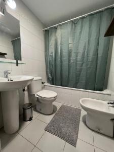 A bathroom at Preciosa vivienda con gran terraza, parking gratis