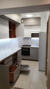Η κουζίνα ή μικρή κουζίνα στο Two Bedroom Family Appartment