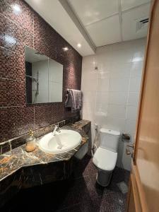 Kylpyhuone majoituspaikassa Cosy Studio in Marina