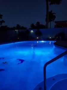La pileta dentro o cerca de Holiday Retreat with Private Pool and Amazing Views