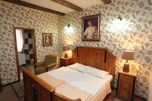 Postel nebo postele na pokoji v ubytování Hotel Konak Tammy Platičevo - Šabac