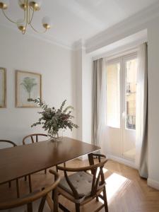 Fotografie z fotogalerie ubytování DELUXE APARTMENT NEAR GRAN VIA v destinaci Madrid