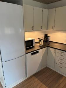 Casa Markskellet, Billund - hygge og leg for alle的厨房或小厨房
