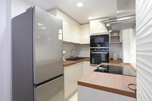 Kuchyňa alebo kuchynka v ubytovaní Apartments with WiFi Split - 19143 + 11 fotografií