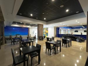 Restoran või mõni muu söögikoht majutusasutuses Costa Bahia Hotel, Convention Center and Casino