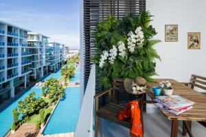Bazén v ubytování My Resort Hua Hin D605 By Chutha nebo v jeho okolí
