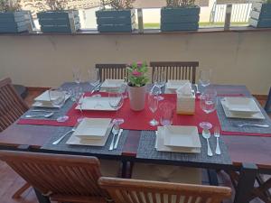 Zdjęcie z galerii obiektu PLAYA ALMARDA CORINTO, PISCINA, WIFI,2 TERRAZAS, BARBACOA,TRANQUILo w mieście Sagunto
