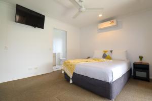 BLK Stays Guest House Deluxe Units Bellmere