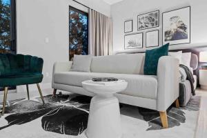 Gallery image of Pretty Rola 302 Cozy Condo with King Bed Great Location in Fort Lauderdale +14 photos