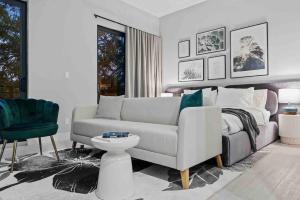Afbeelding uit fotogalerij van Pretty Rola 304 Luxury Apt w King Bed Central Area in Fort Lauderdale