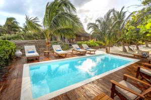 Бассейн в Villa Pescadores Tulum-Beachfront hotel by Ahau Collection или поблизости