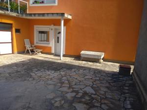Patio alebo iná vonkajšia časť ubytovania Apartments with a parking space Crikvenica - 19683