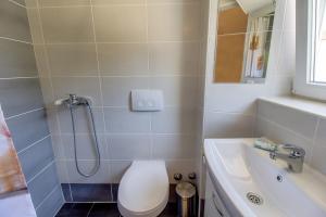 Kúpeľňa v ubytovaní Holiday house with a parking space Mali Losinj, Losinj - 19619 + 11 fotografií