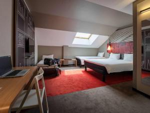 Letto o letti in una camera di ibis Montargis
