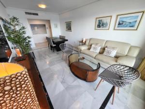 Fotografia z galérie ubytovania PINTA BEACH HOUSE Dúplex con vistas panorámicas v destinácii Málaga
