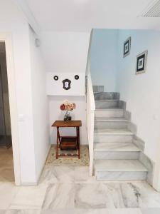 Fotografia z galérie ubytovania PINTA BEACH HOUSE Dúplex con vistas panorámicas v destinácii Málaga