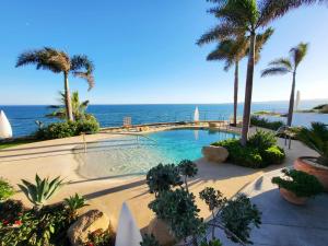 Fotografia z galérie ubytovania PINTA BEACH HOUSE Dúplex con vistas panorámicas v destinácii Málaga