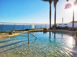 Fotografia z galérie ubytovania PINTA BEACH HOUSE Dúplex con vistas panorámicas v destinácii Málaga