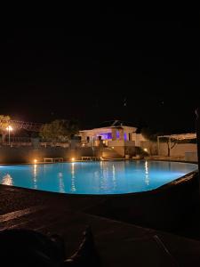 Bazén v ubytování Corte Di Ferro Hotel & Wellness Resort nebo v jeho okolí