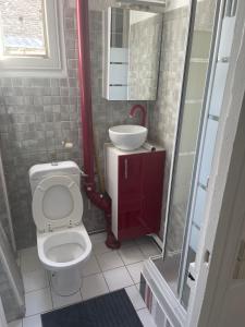 Kúpeľňa v ubytovaní Trendy 2 Rooms Paris 13