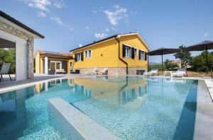 Fotografie z fotogalerie ubytování Family friendly house with a swimming pool Blaskovici, Central Istria - Sredisnja Istra - 19866 v destinaci Kršan + 20 fotografií