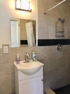 Koupelna v ubytování Kona Tiki Hotel - No Resort Fees