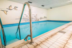 Bazén v ubytování Ferienwohnanlage Oberaudorf nebo v jeho okolí