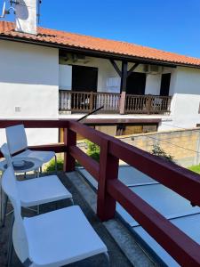 Balkón nebo terasa v ubytování Habitaciónes Privadas en Hendaye "Daniela", à 5 minutes de la gare d'Hendaye et Euskotren, Wi-Fi