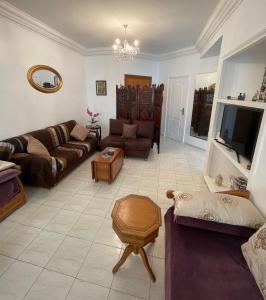 Χώρος καθιστικού στο Appartement standing spacieux Casablanca