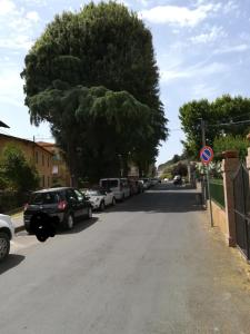 The surrounding neighborhood or a neighborhood close to Az apartmant