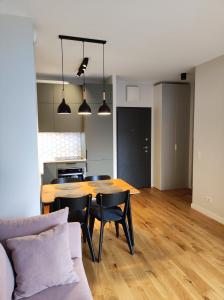 A cozinha ou cozinha compacta de Bohema Praga Apartments, Metro Szwedzka, near Old Town