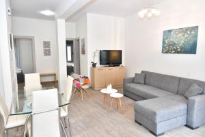 Телевизор и/или развлекательный центр в Michaela's guesthouse