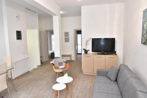 Телевизор и/или развлекательный центр в Michaela's guesthouse