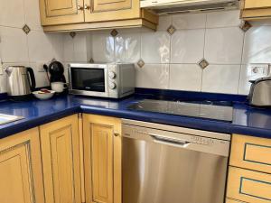 A kitchen or kitchenette at Florida Ocean View Gigantes