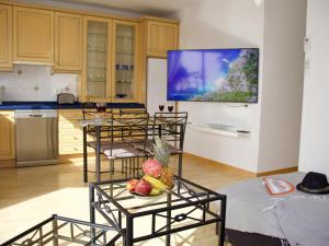 A kitchen or kitchenette at Florida Ocean View Gigantes