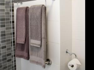 A bathroom at Florida Ocean View Gigantes