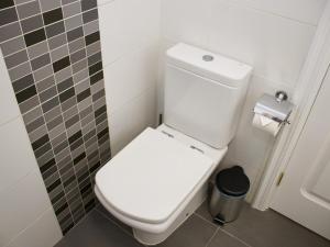 A bathroom at Florida Ocean View Gigantes