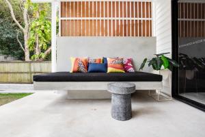 Posezení v ubytování Luxury Modern 4 BR Pet Friendly Family Beach Home