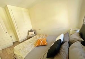 Posezení v ubytování Cheerful Townhouse Center Sitges 5 bedrooms Pool and Terrace