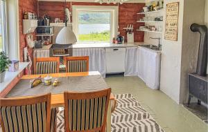 Kuchyň nebo kuchyňský kout v ubytování Pet Friendly Home In Sortland With Wifi + 15 fotografií