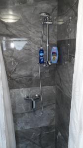 Koupelna v ubytování Apartman Motorcycle friendly Osijek