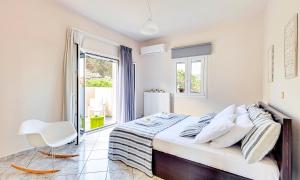 Postel nebo postele na pokoji v ubytování Villa Di Giorgio Heated Pool