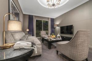 Фотография из галереи Savoy Hotel Spa & Casino в Кирении