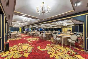 Фотография из галереи Savoy Hotel Spa & Casino в Кирении