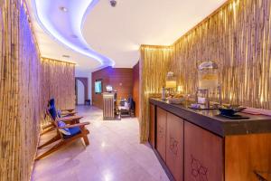 Фотография из галереи Savoy Hotel Spa & Casino в Кирении