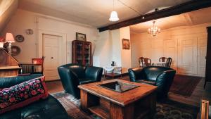 Χώρος καθιστικού στο Private apartment in historic castle from 1608 with tenniscourt