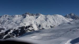 Obiekt Ski 3 Vallées à 80m télécabine de l'Olympe - appt 50m2, 3étoiles zimą