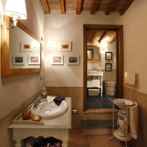 A bathroom at Salvia e Rosmarino