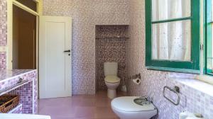 Kúpeľňa v ubytovaní Casa Can Roura